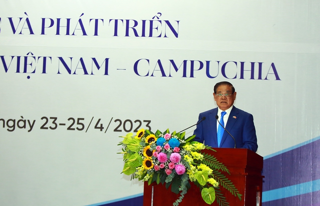 Việt Nam, Campuchia nhất trí thúc đẩy kết nối cửa khẩu với các trung tâm kinh tế lớn - Ảnh 4.
