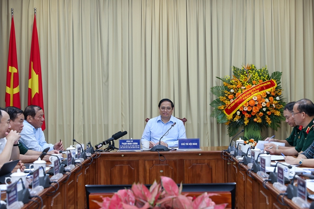 Thủ tướng Phạm Minh Chính kiểm tra công tác tu bổ định kỳ Lăng Chủ tịch Hồ Chí Minh - Ảnh 10.