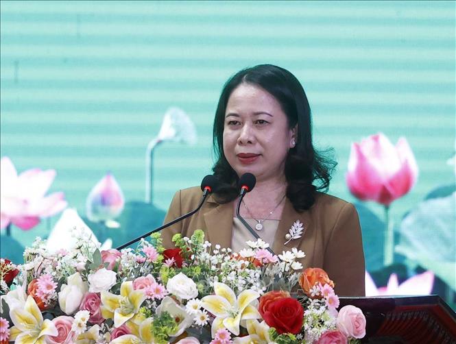 Quyền Chủ tịch nước Võ Thị Ánh Xuân thăm, làm việc tại Học viện Biên phòng - Ảnh 2.