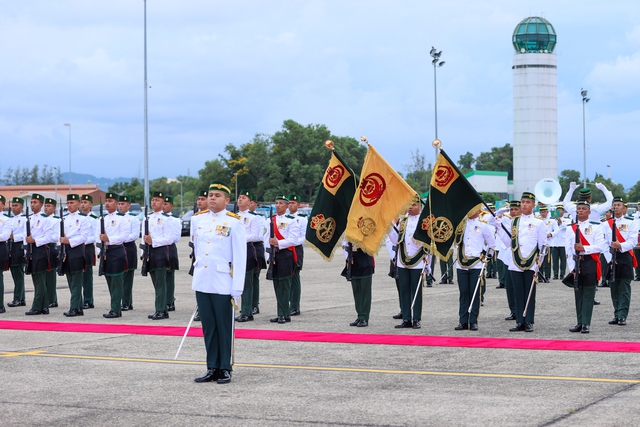 Thủ tướng Phạm Minh Chính bắt đầu chuyến thăm chính thức Brunei Darussalam - Ảnh 4.