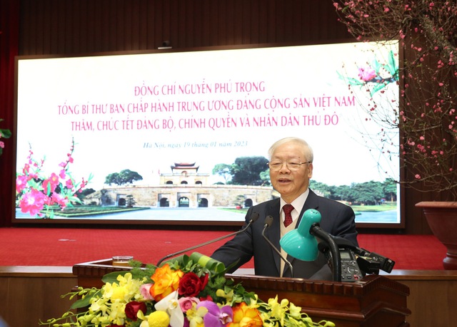 Tổng Bí thư Nguyễn Phú Trọng đến thăm, chúc Tết Đảng bộ, Chính quyền và Nhân dân Thủ đô - Ảnh 1.