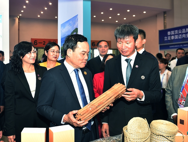 Việt Nam mong muốn Trung Quốc đẩy mạnh mở cửa thị trường đối với nông thủy sản - Ảnh 6.