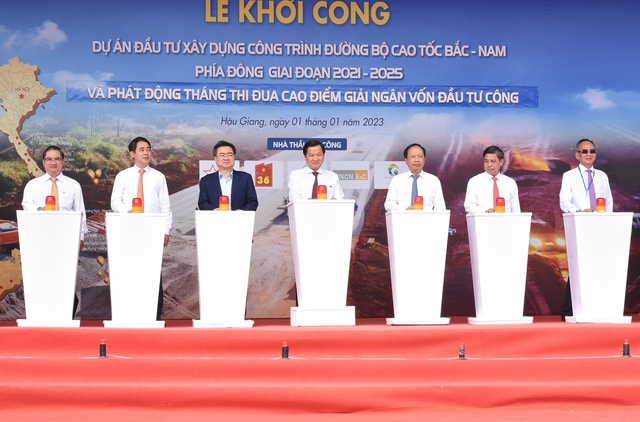 Phó Thủ tướng dự Lễ khởi công dự án thành phần Cần Thơ - Hậu Giang, công trình cao tốc Bắc - Nam - Ảnh 1.