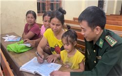 Hành trình "gieo chữ" của thầy giáo quân hàm xanh được vinh danh năm 2025