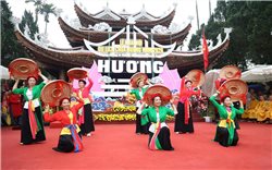 Nô nức Lễ Khai hội du lịch chùa Hương 2026