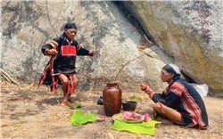 Gia Lai: Chuẩn bị tổ chức Lễ cầu mưa của Yang Pơtao Apui trên núi thần Chư Tao Yang
