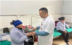 Tăng cơ hội chăm sóc sức khỏe cho người cao tuổi vùng DTTS