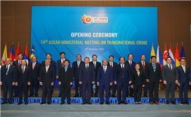 Thủ tướng Nguyễn Xuân Phúc: Đưa con thuyền lớn ASEAN luôn vững tay lái vượt qua những cơn gió ngược