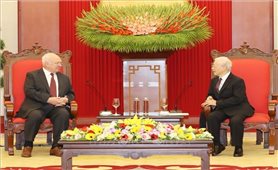 Việt Nam coi trọng củng cố và tăng cường quan hệ với Liên bang Nga