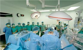 Bệnh viện Trung ương Huế thực hiện thành công ca ghép tim xuyên Việt đặc biệt
