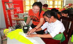 Đào tạo nghề và giải quyết việc làm cho phụ nữ DTTS: Tăng cơ hội tiếp cận với nguồn lực kinh tế và thị trường lao động