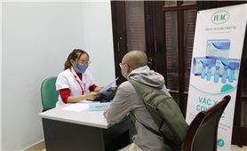 Hàng trăm tình nguyện viên đăng ký tiêm thử nghiệm vaccine COVIVAC phòng COVID-19