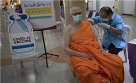 Số người chết do COVID-19 ở Ấn Độ cao kỷ lục, “biển người” Trung Quốc đi du lịch trong dịch bệnh