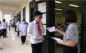 Sáng nay, hơn 93.000 thí sinh Hà Nội dự thi vào lớp 10