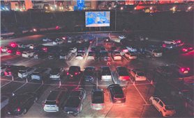 Hạ Long Drive in car park – Rạp chiếu phim dành cho người trên ô tô tại Hạ Long
