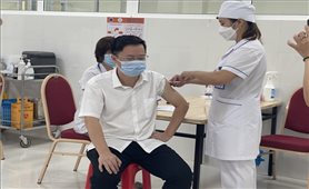 Bộ Y tế: Cấm thu tiền, nhận tiền bồi dưỡng khi tiêm vaccine COVID-19