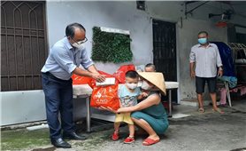 TP. Hồ Chí Minh hỗ trợ đợt 2 cho người lao động nghèo