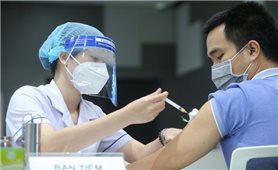 Chuẩn bị sẵn sàng cơ sở vật chất, trang thiết bị, nhân lực để triển khai tiêm vaccine phòng COVID-19 với số lượng lớn