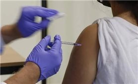 Thế giới nỗ lực đẩy nhanh tiêm vaccine phòng COVID-19