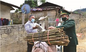 “Tình không biên giới” bên dòng Nậm Núa