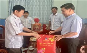 Thứ trưởng, Phó Chủ nhiệm Lê Sơn Hải chúc Tết tại tỉnh Trà Vinh