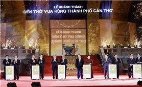 Chủ tịch nước Nguyễn Xuân Phúc dự Lễ khánh thành Đền thờ Vua Hùng TP. Cần Thơ
