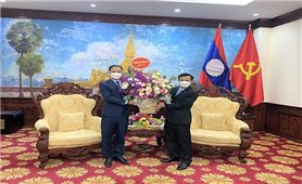 Lãnh đạo Trường Hữu Nghị T78 chúc mừng Tết cổ truyền Bunpimay 2022 của Lào