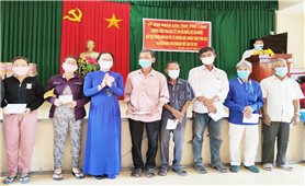 Vĩnh Long: 1.000 hộ đồng bào dân tộc Khmer đã được nhận tiền hỗ trợ do UBDT vận động