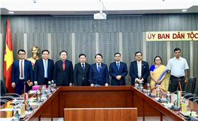 Bộ trưởng, Chủ nhiệm Ủy ban Dân tộc tiếp Đại sứ Đặc mệnh toàn quyền Cộng hòa Ấn Độ tại Việt Nam
