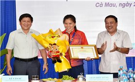 Cà Mau: Tặng thưởng cho vận động viên nữ dân tộc Khmer đạt thành tích cao tại SEA Games 31