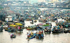Phát triển logistics để khơi thông 