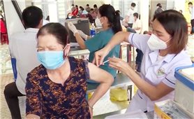 Đắk Lắk: Hàng loạt nhân viên y tế xin nghỉ việc