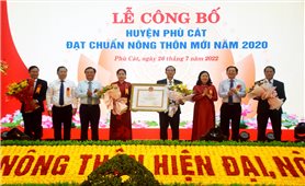 Bình Định: Công bố huyện Phù Cát đạt chuẩn huyện nông thôn mới
