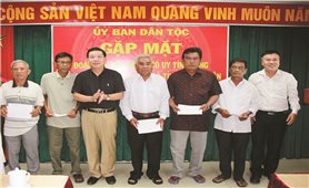 Bình Thuận: Tiếp tục quan tâm và phát huy tốt vai trò, vị trí Người có uy tín trong đồng bào dân tộc thiểu số