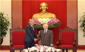 Tổng Bí thư Nguyễn Phú Trọng tiếp Bí thư Trung ương Đảng Nhân dân Cách mạng Lào
