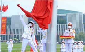 Lễ thượng cờ mừng Quốc khánh ở Lăng Chủ tịch Hồ Chí Minh