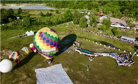 An Giang: Lần đầu tiên huyện Miền núi Tri Tôn tổ chức Lễ hội khinh khí cầu