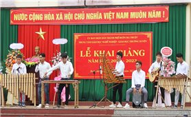 Học sinh các dân tộc tỉnh Đắk Lắk nô nức khai giảng năm học mới