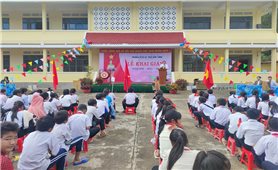 Lễ Khai giảng năm học mới của thầy trò vùng tâm chấn động đất Kon Plông