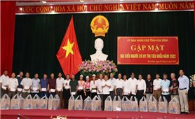 Hòa Bình: Gặp mặt đại biểu Người có uy tín tiêu biểu năm 2022