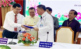 Bệnh viện Đa khoa hai tỉnh Bình Định và Gia Lai ký kết hợp đồng Hỗ trợ khám chữa bệnh