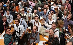 Lễ hội bia Oktoberfest trở lại