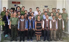 Lãnh đạo Công an TP. Đà Nẵng gặp mặt Đoàn đại biểu Người có uy tín trong đồng bào DTTS