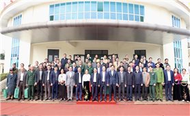 Bộ trưởng, Chủ nhiệm Hầu A Lềnh thăm, chúc Tết đồng bào DTTS tỉnh Phú Thọ