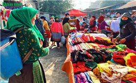 Phiên chợ Yên Minh những ngày cuối năm
