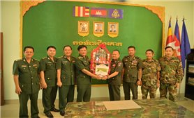 Kiên Giang: Bộ đội Biên phòng thăm chúc Tết cổ truyền Chôl Chnăm Thmây lực lượng vũ trang nước bạn Campuchia