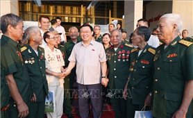 Chủ tịch Quốc hội gặp mặt Hội Chiến sĩ cách mạng bị địch bắt, tù đày tỉnh Nghệ An