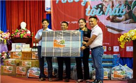 Qũy thiện nguyện BNI 5P Chapter tặng quà các em học sinh vùng cao tỉnh Lào Cai