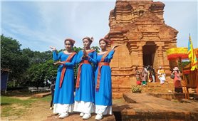 Những khoảnh khắc ấn tượng tại Lễ hội Katê năm 2023 của đồng bào Chăm tỉnh Bình Thuận