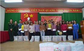 Thăm hỏi, tặng quà gia đình có công với cách mạng, gia đình đặc biệt khó khăn tại Đắk Lắk